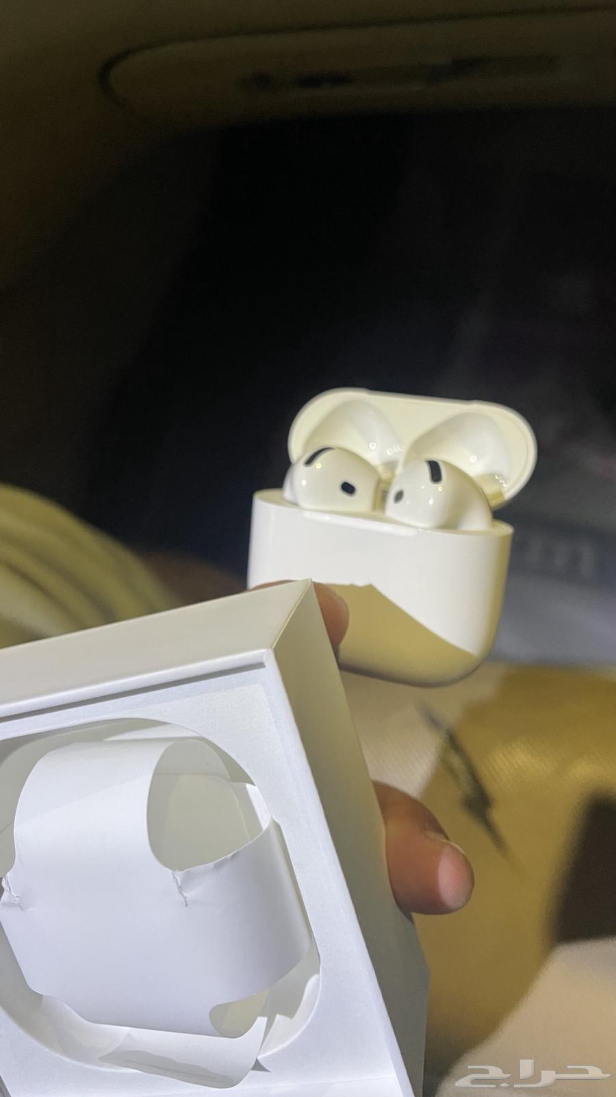 سماعه ايربودز AirPods 464440233129347110