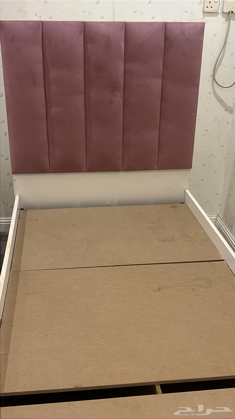 للبيع سرير مستعمل نظيف في حالة ممتازه64439856916353110