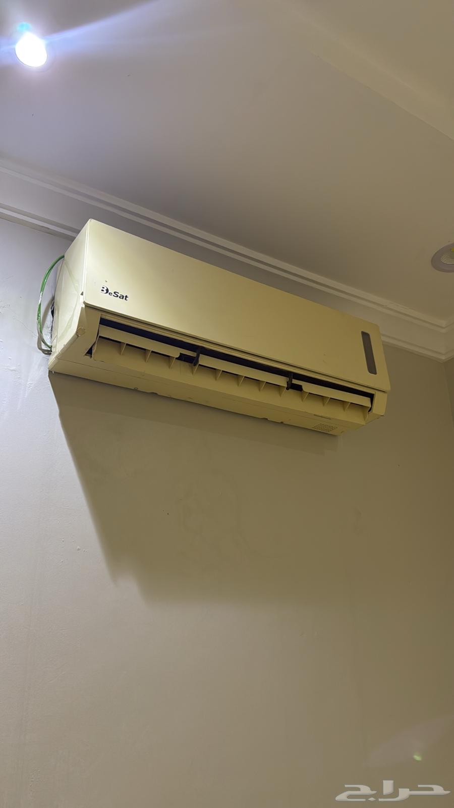 مساند ظهر ومكيف اسبلت وفرشه استعمال جديد نظيف64434591862019110