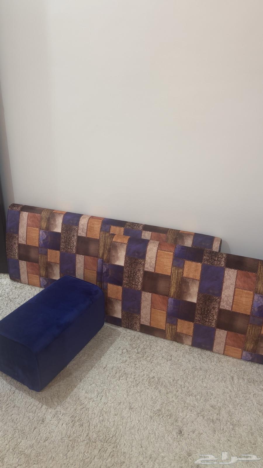 كنب ارضي ست قطع وثلاث مساند للبيع64436011340673110