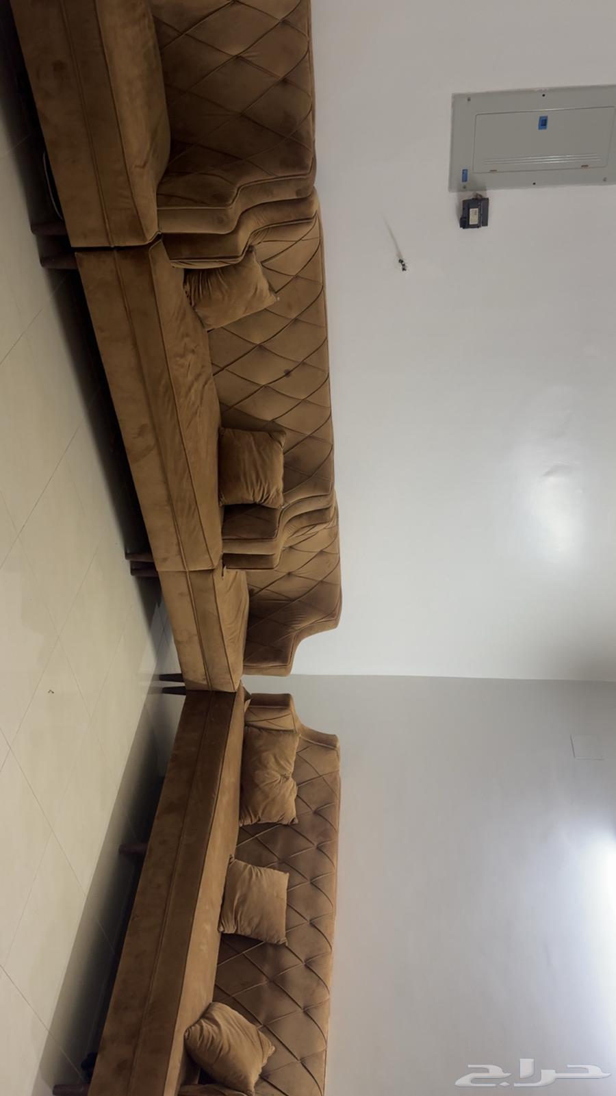 للبيع64433832981890110