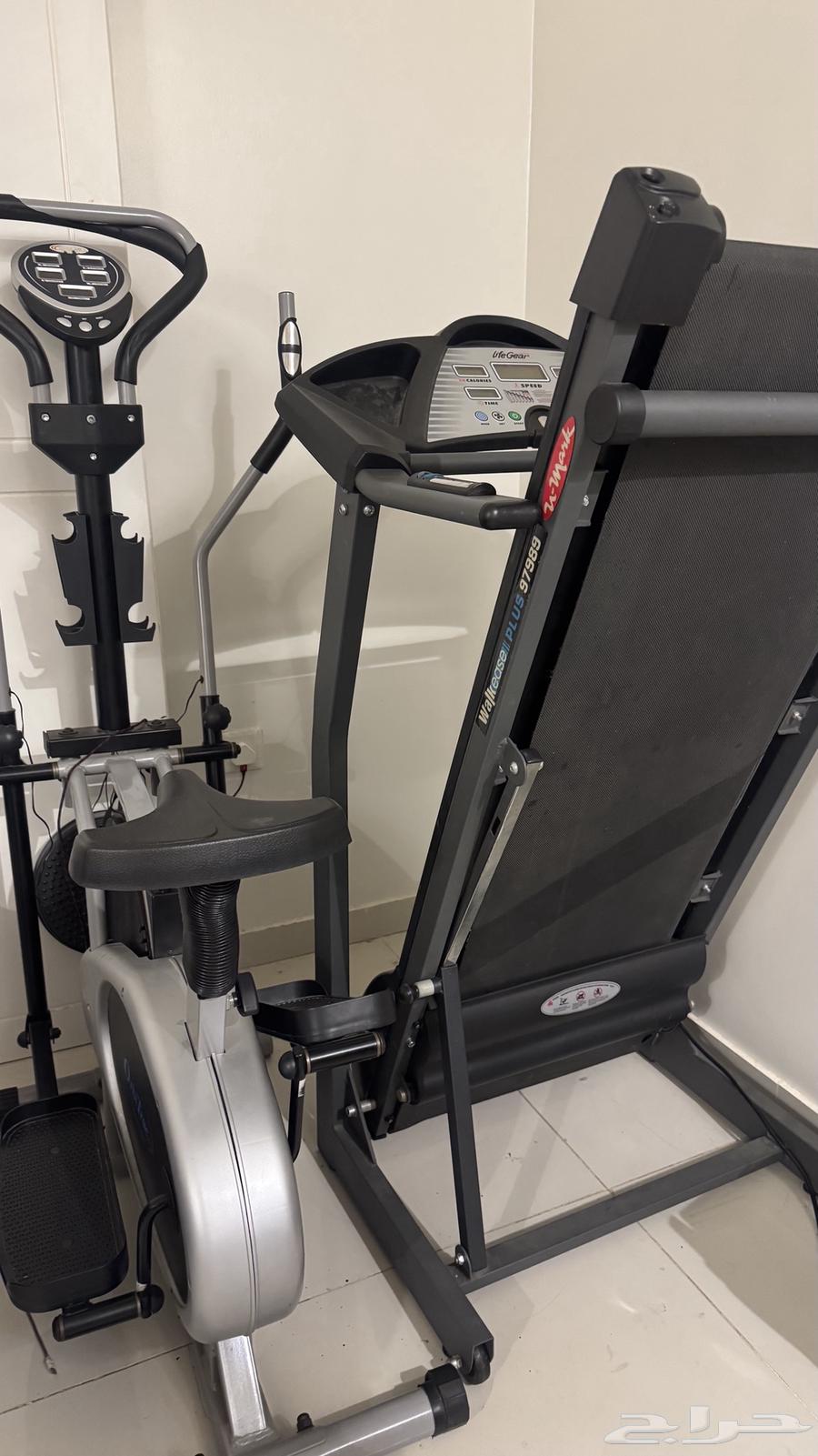 Exercise machine64438713114497110