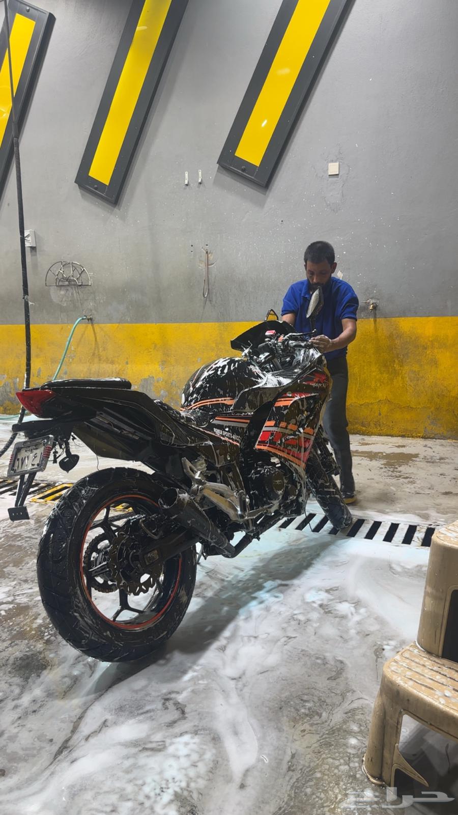 دباب 40064598203431042111