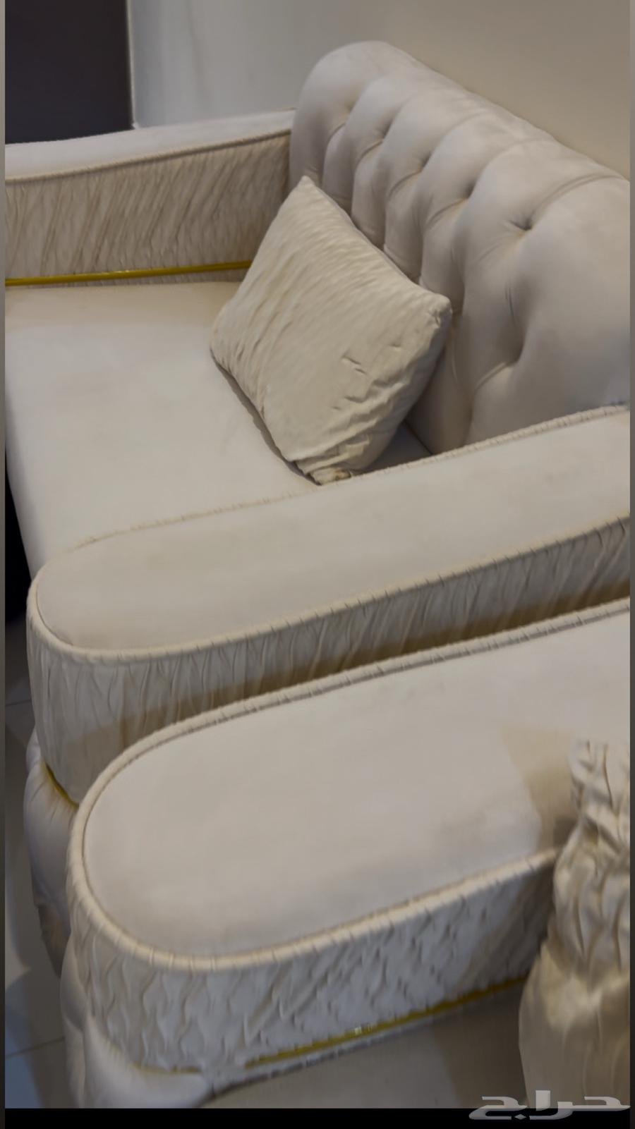 كنب للبيع64434265103106110