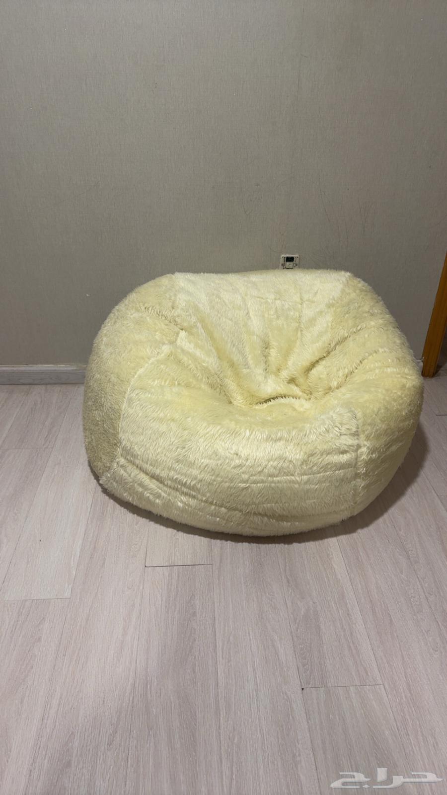 كرسي بين باغ64436453816322110