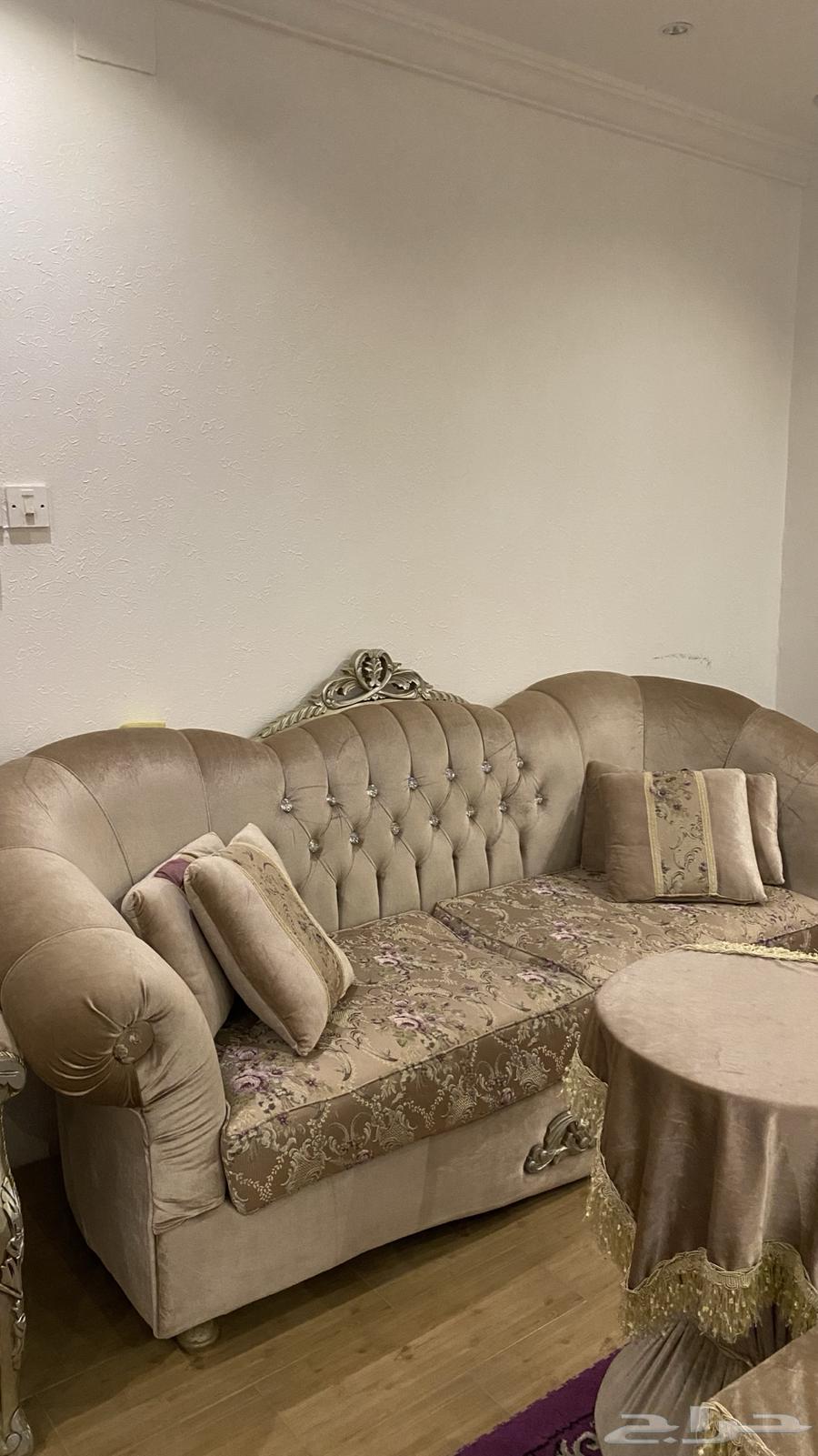 Sofa and table set64435095447938111