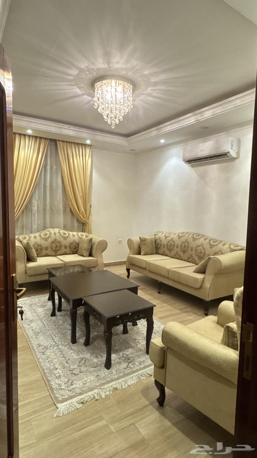 Selling a complete sofa set with curtain and tables64440505740419110