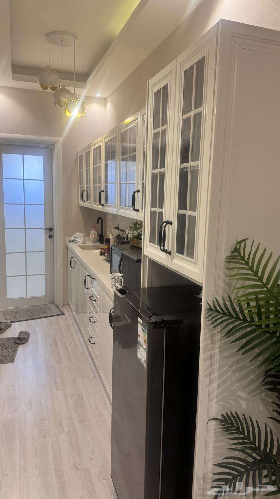 كنب ومطبخ للبيع64440233084417112