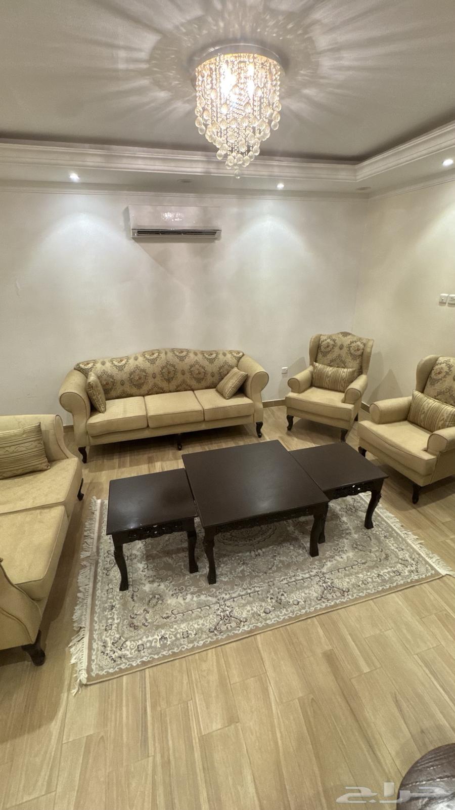 Selling a complete sofa set with curtain and tables64440505740419112