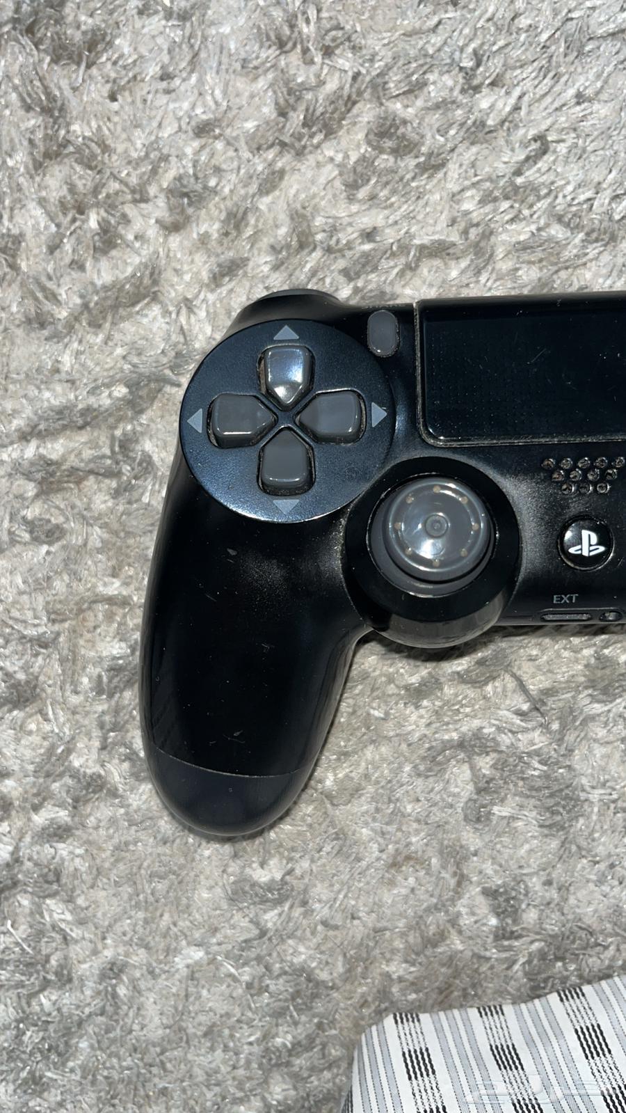 يد سوني 4 للبيع اصليه64438042396930112