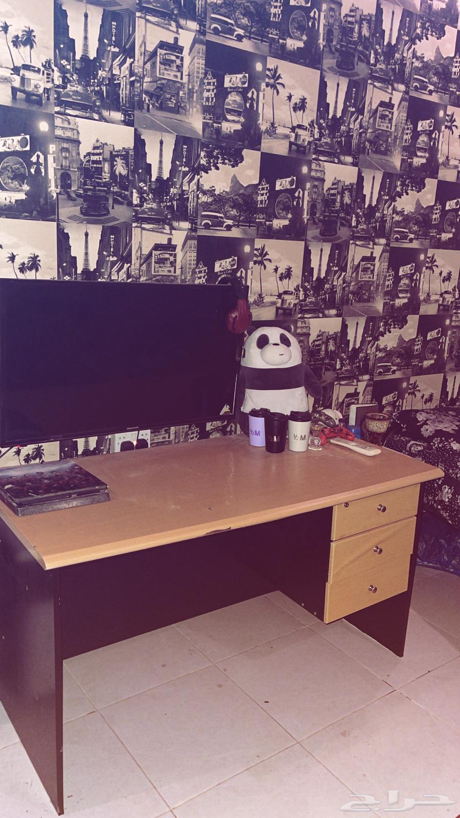 للبيع طاولة و كرسي قيمنق64434727801475112