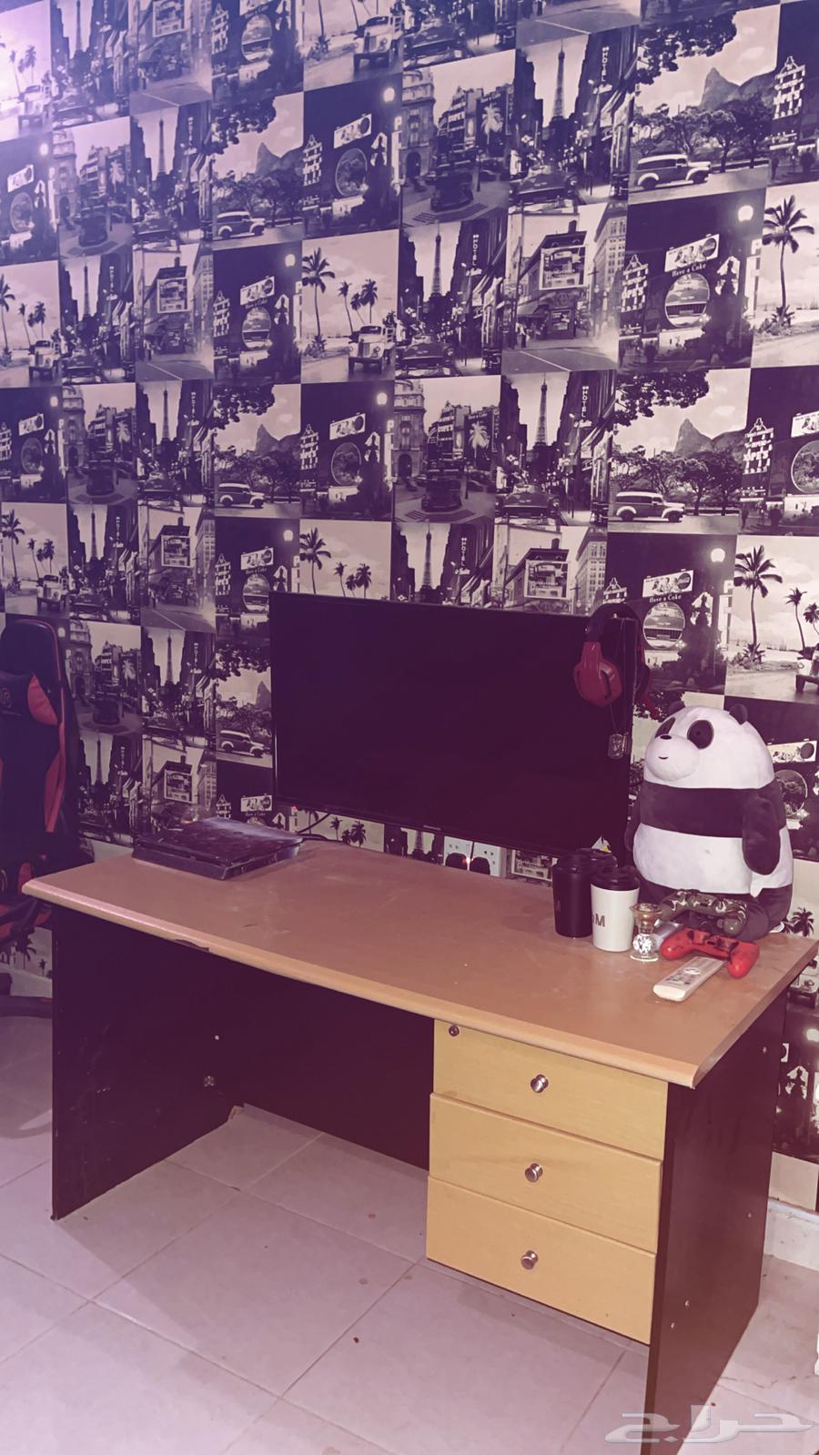 للبيع طاولة و كرسي قيمنق64434727801475113