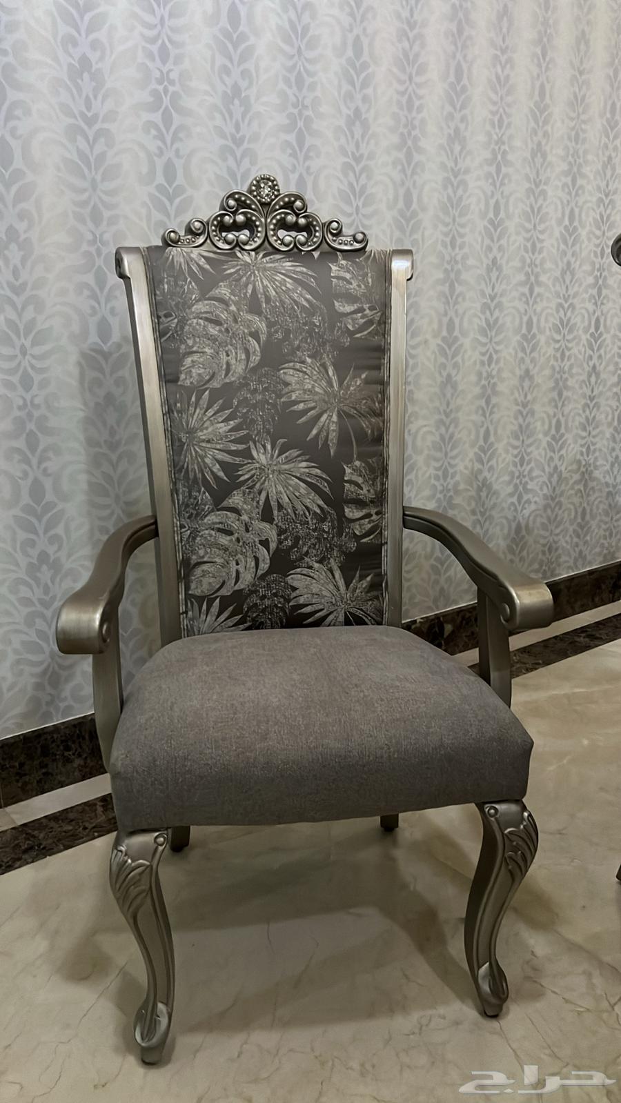 طاوله طعام 3في1 20مع 10كراسي الطاولة سليمة64433939987458112