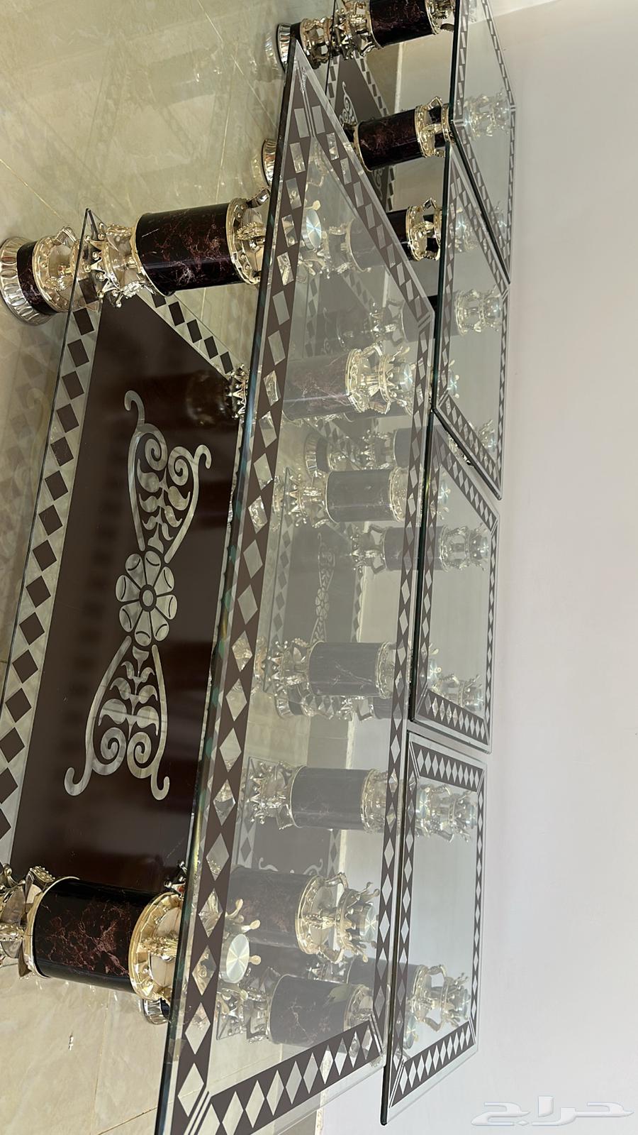 For sale: a large table with four chairs, flawless, price 30064436413437698110