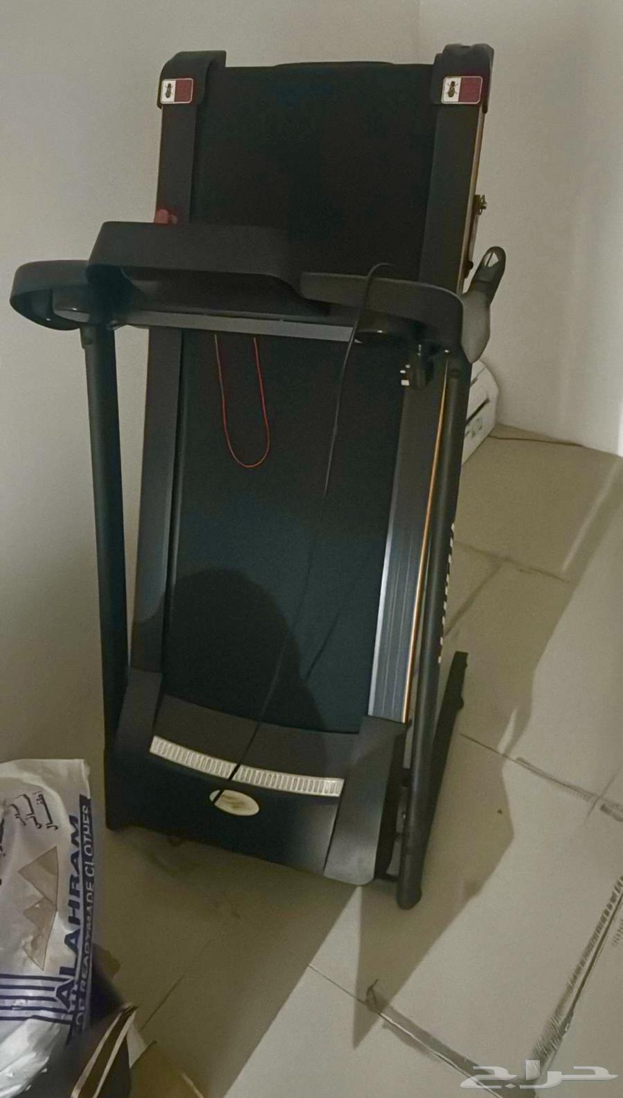 New electric treadmill, used for less than 20 days, reason for sale: traveling, 100064434932052099110