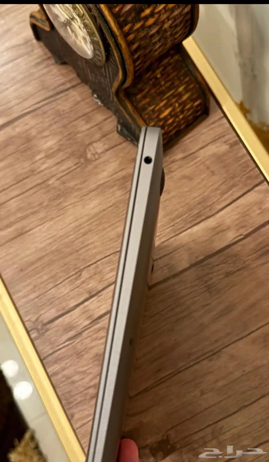 ماك بوك64437894750979112