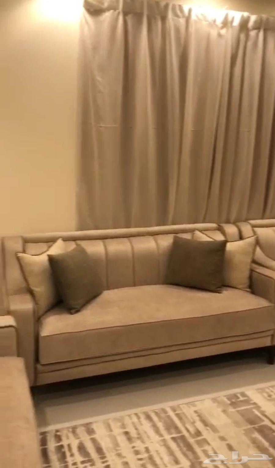 Complete sofa set for 2800, very clean64441827949442112