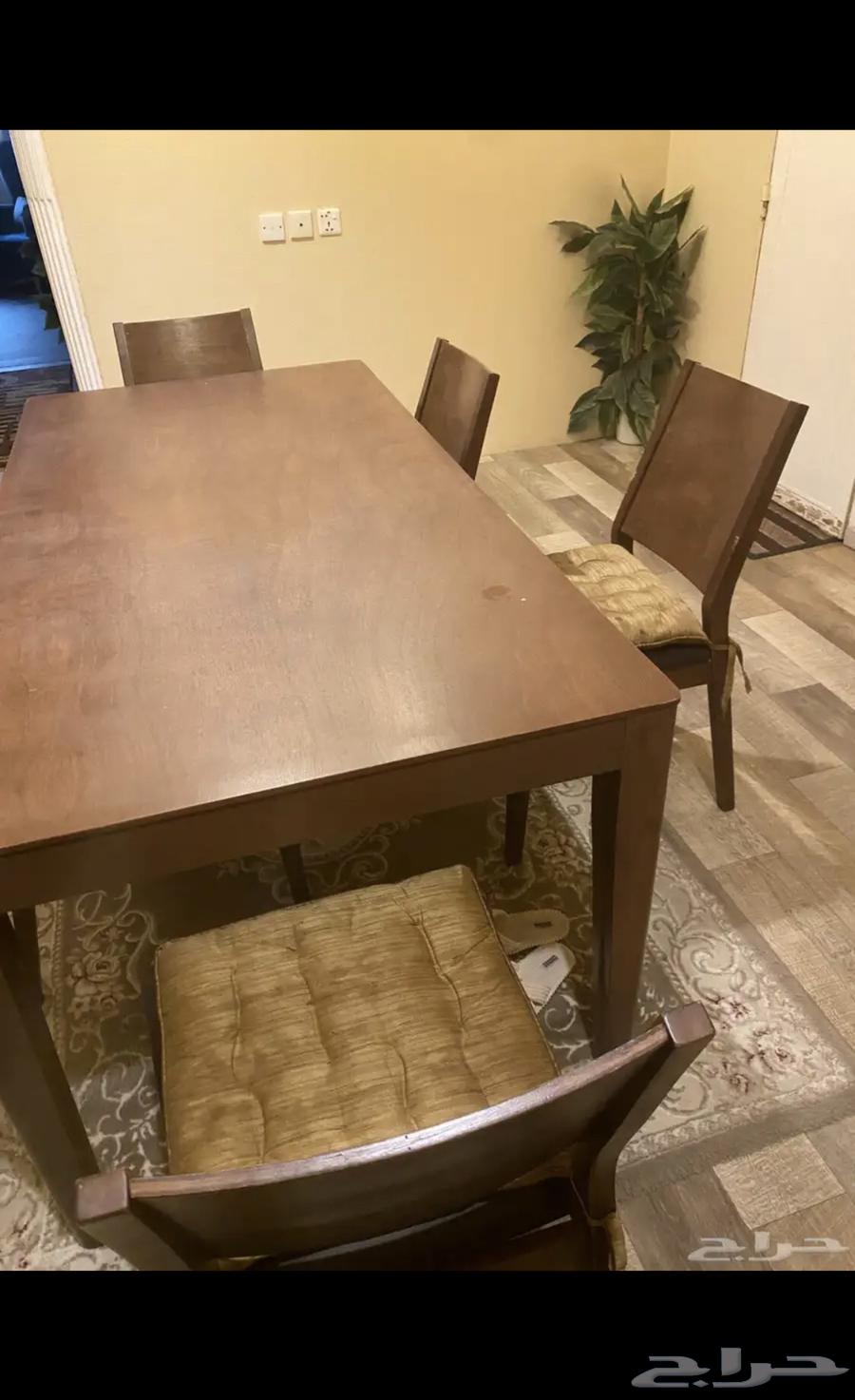 طاولة طعام64434251480835112