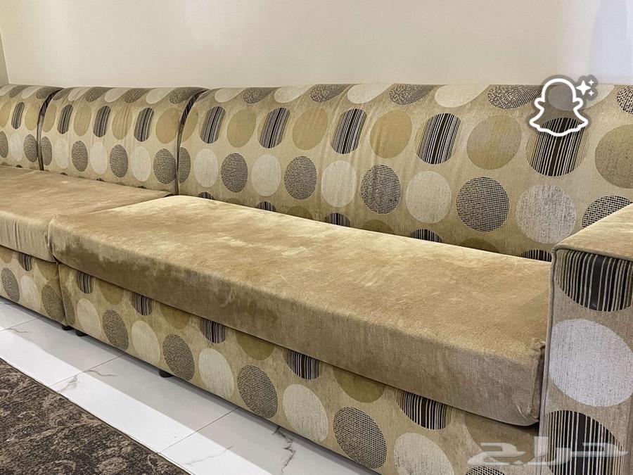 كنب للبيع. الي يبيه يجي وماحنا مختلفين على السعر64440887615363112