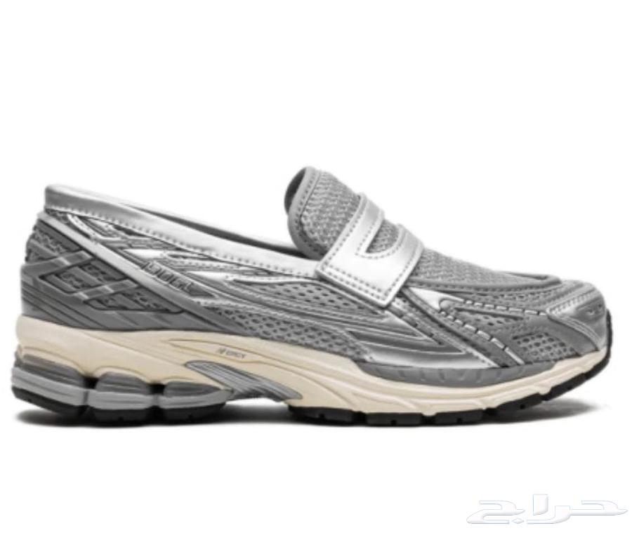 New Balance shoes from size 36 to 45 at a discounted price64441979656065111