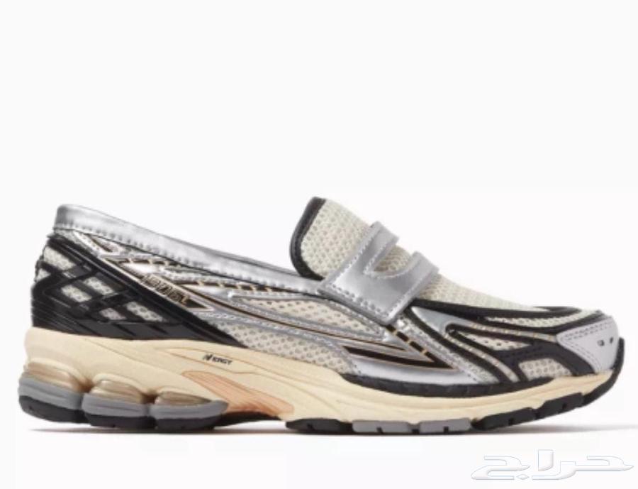 New Balance shoes from size 36 to 45 at a discounted price64441979656065113