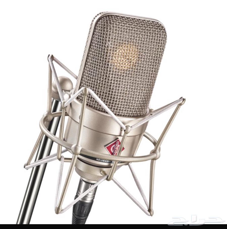 مايك نيومان  Neumann64439541725571110