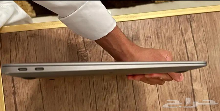 ماك بوك64437894750979113