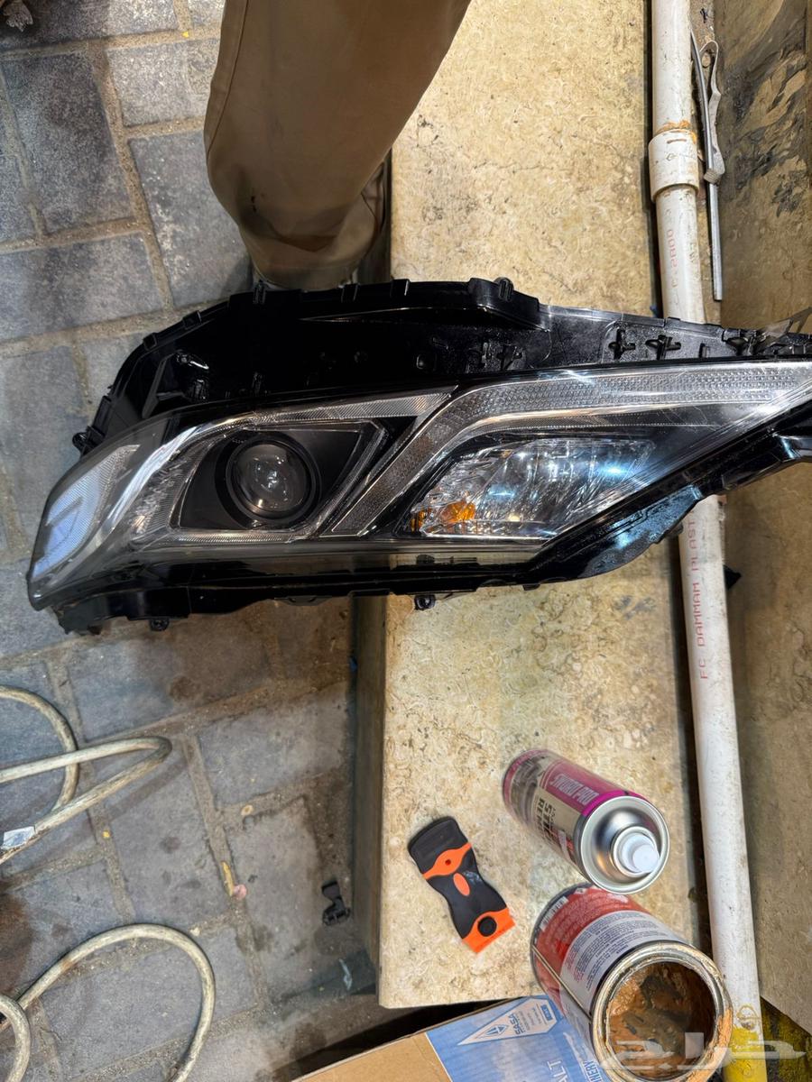 Urgent sale of a used cabin, agency, and front left lamp64597495584770113