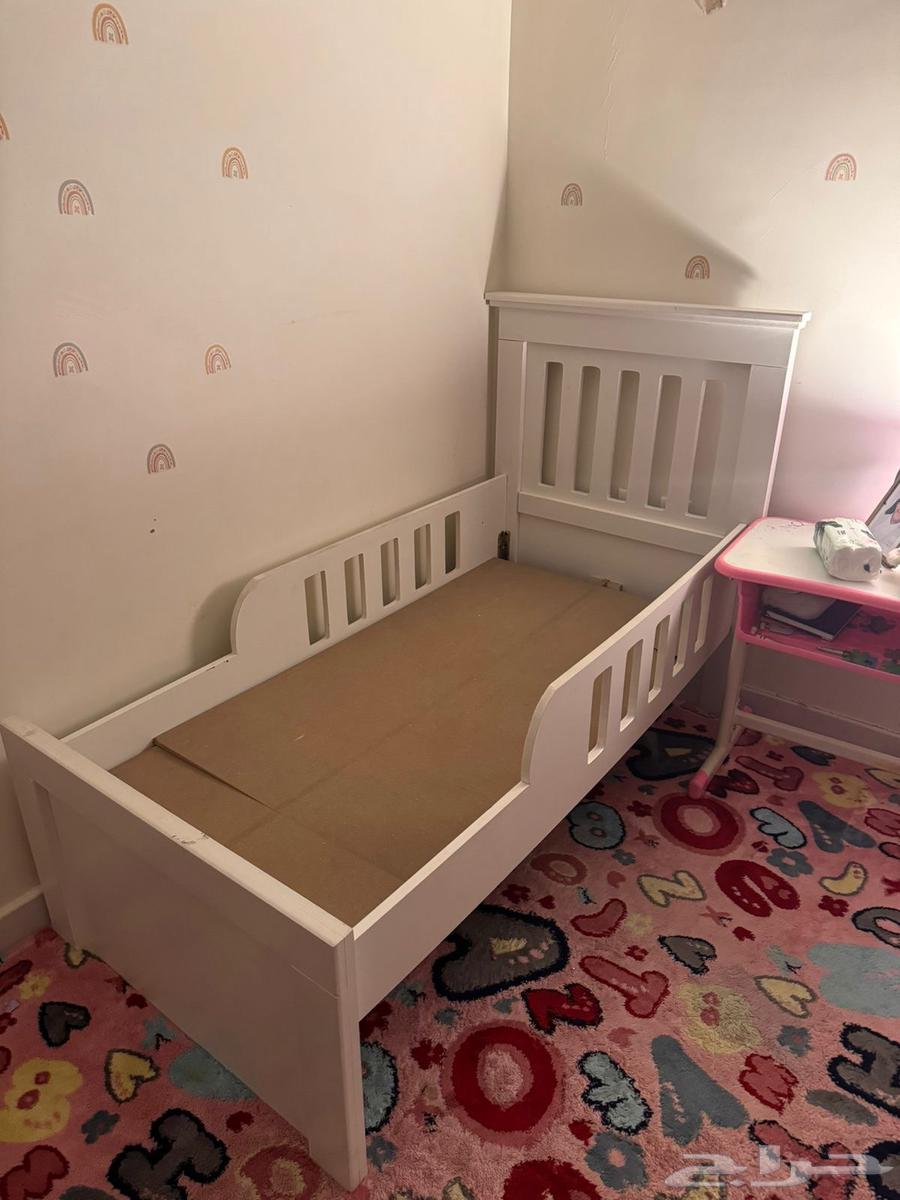 كرسي أطفال للبيع شبه جديد64433780074243112