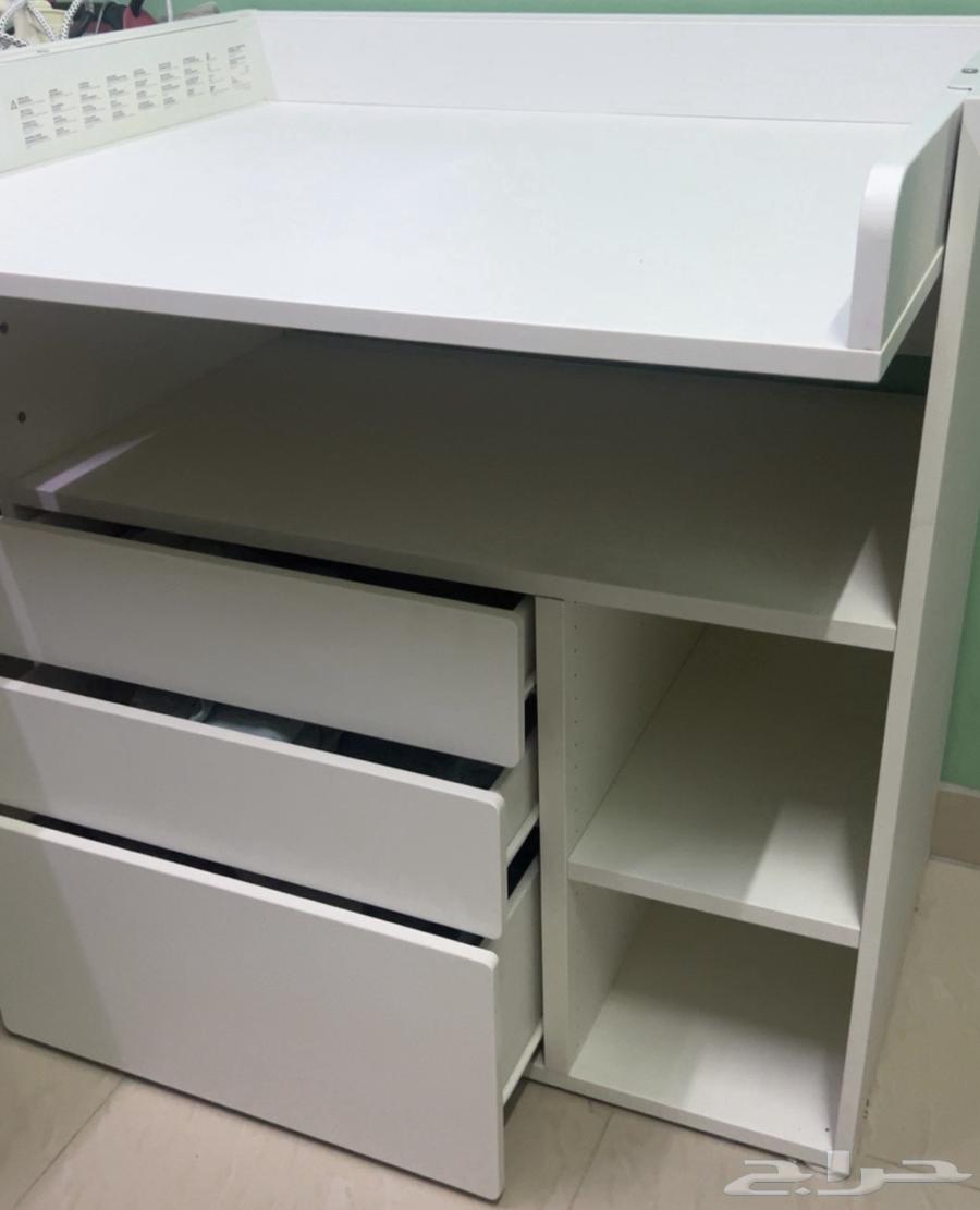Changing table with drawers64441131003393112