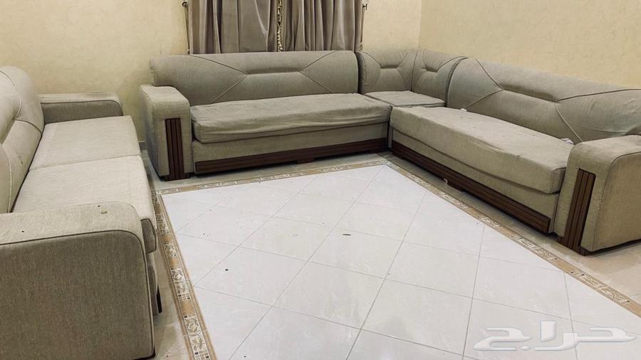 Sofa, mattress, and table64432972003971114