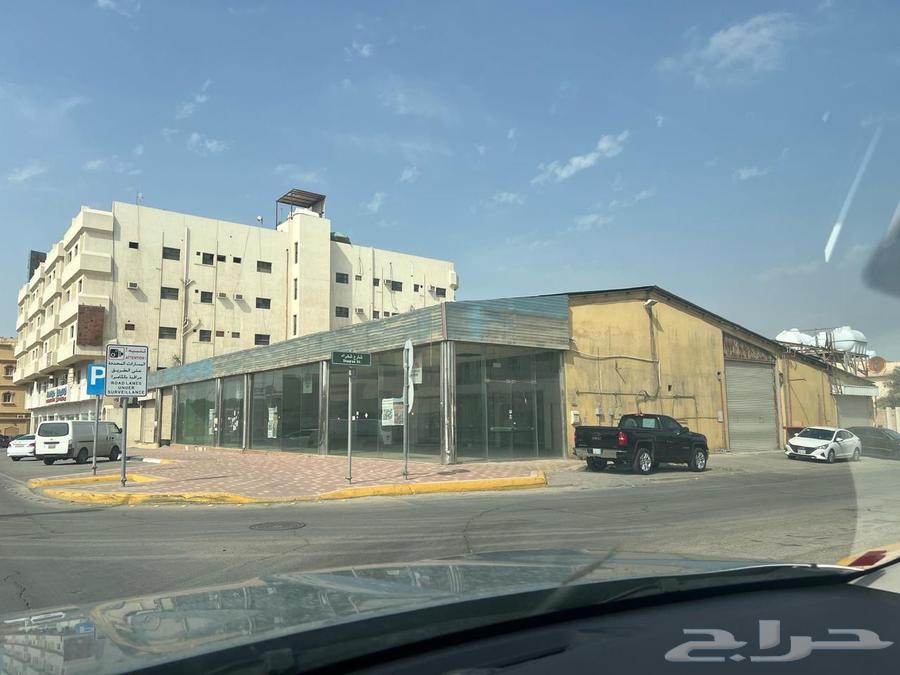 معرض للإيجار