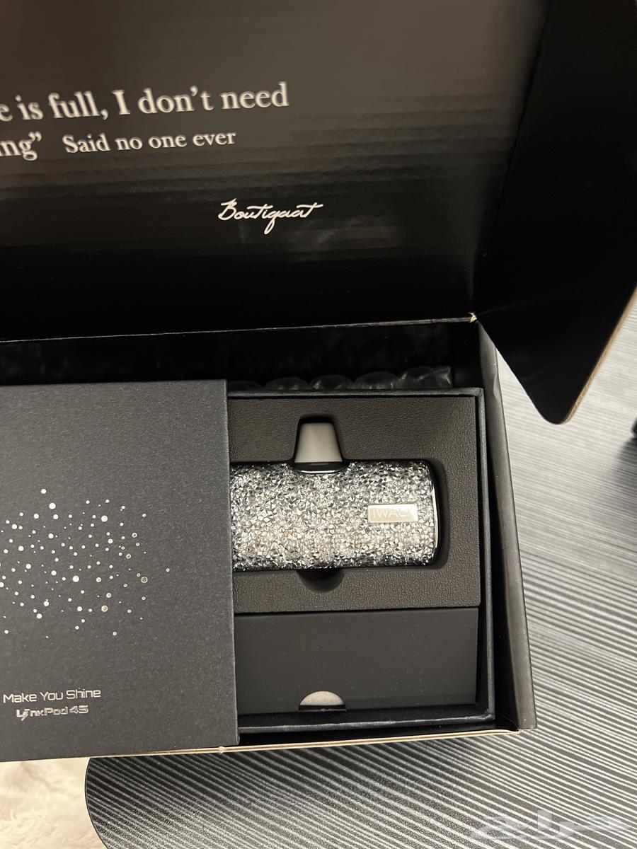 Beautiful iPhone battery for sale, compatible with iPhone 15 and above64441979678978110