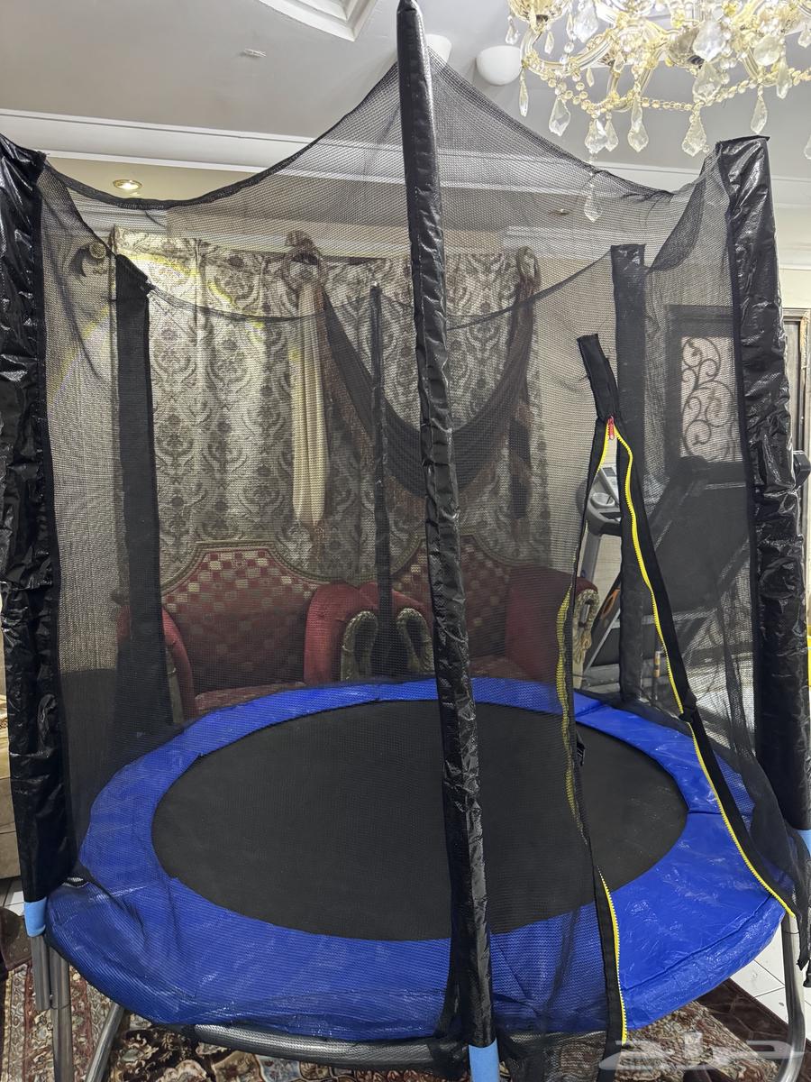 Medium-sized inflatable tent64434619479809113