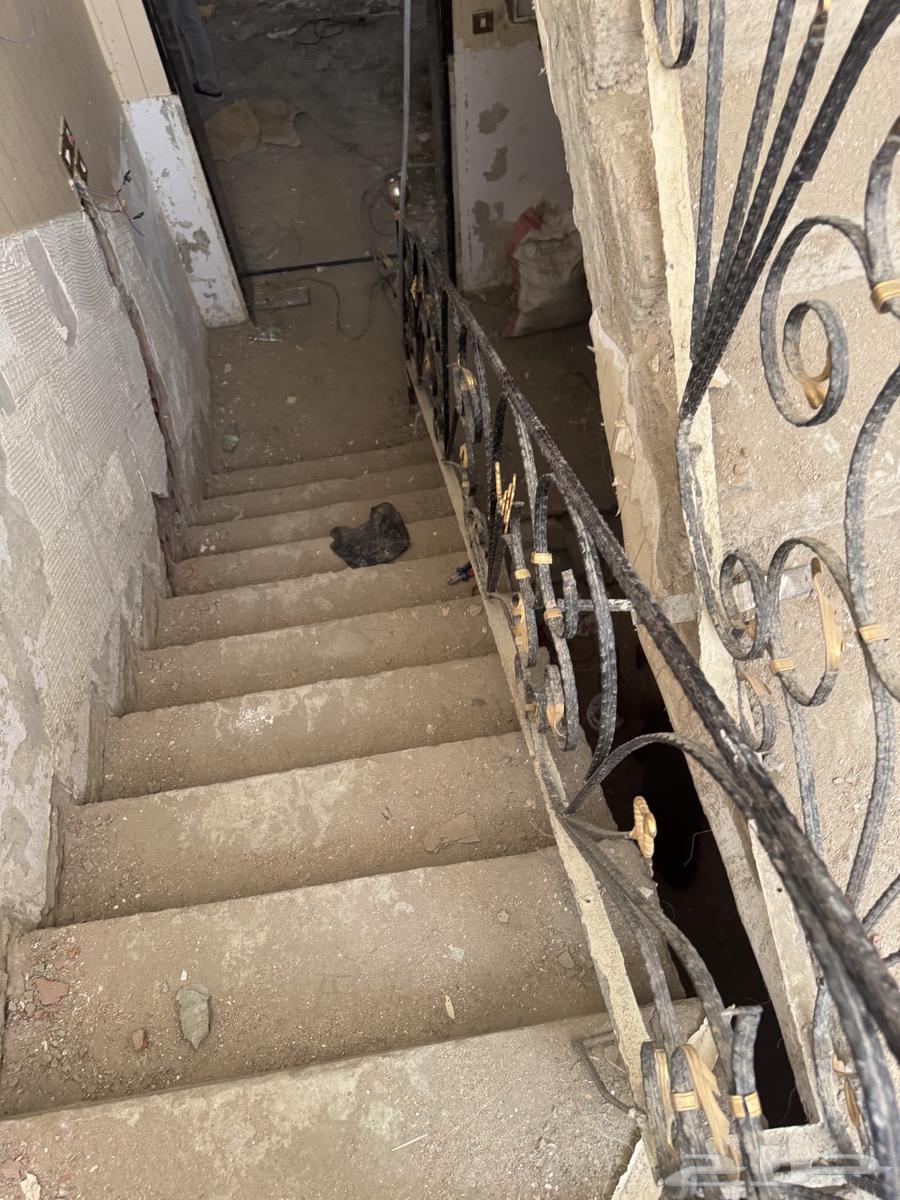 حديد سلم للبيع تقريبا 40 متر64438283825410111