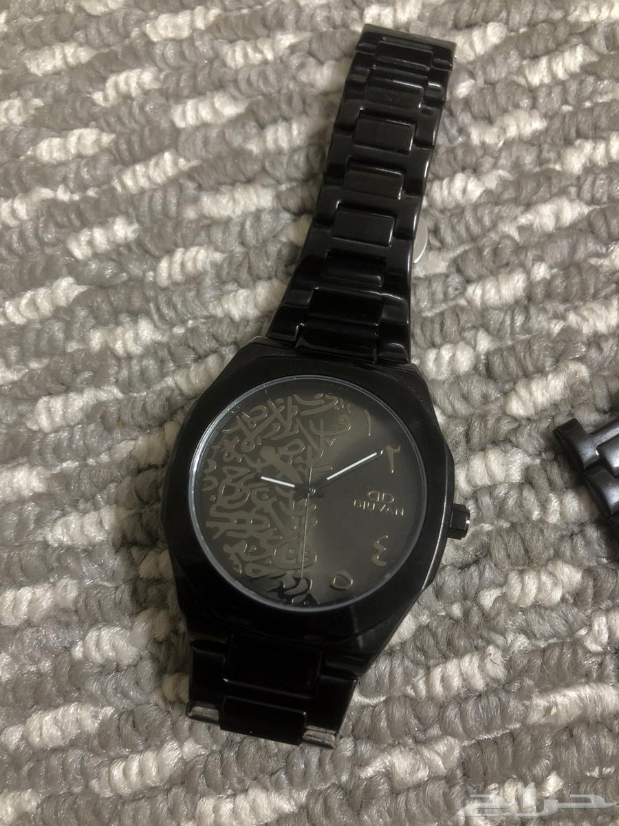 ساعة فخمة لونها اسود64441253660419111