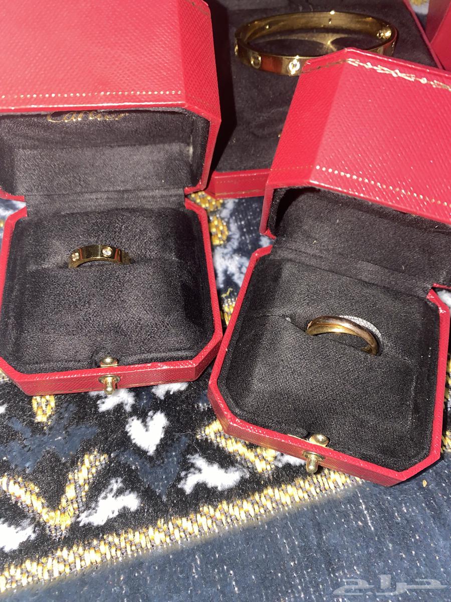 اسوارة وخواتم كارتير جديده فواتيرها وشهادتها معها للبيع64438015556865113