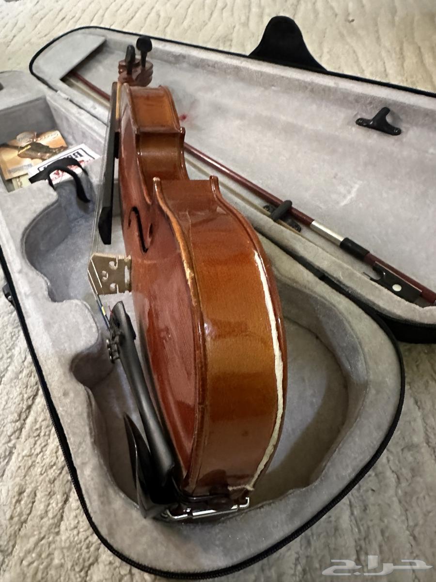 كمنجه لارك. قديمه للبيع64437733454979112