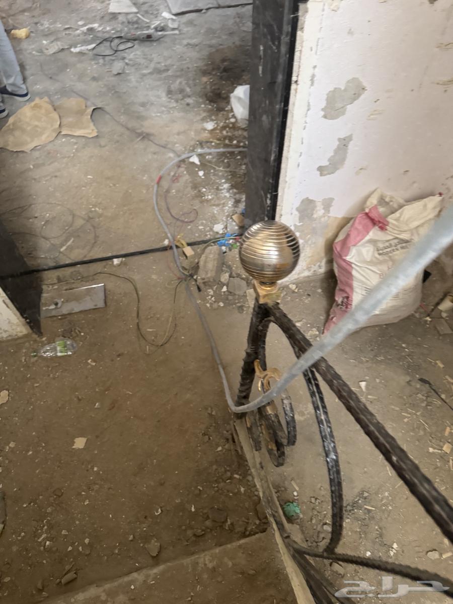 حديد سلم للبيع تقريبا 40 متر64438283825410112