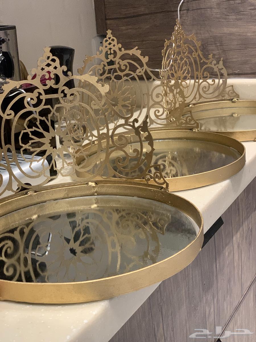 3صواني استخدم مره وحده فقط بذمه انها مثل الجديده على شرط64433926514946110