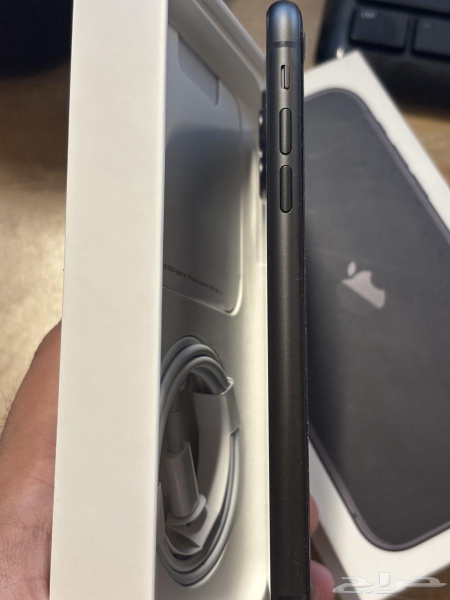 آيفون 11 جديد 128 جيجا بطارية 100  نادر64437571324546112