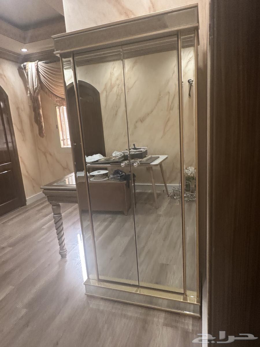 دولاب عبايات64440560317699111