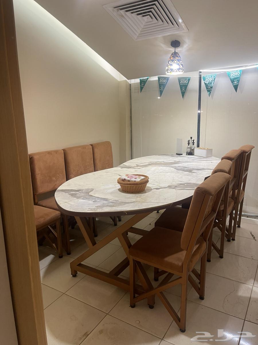 Luxury restaurant tables, new and sturdy64434278610307112