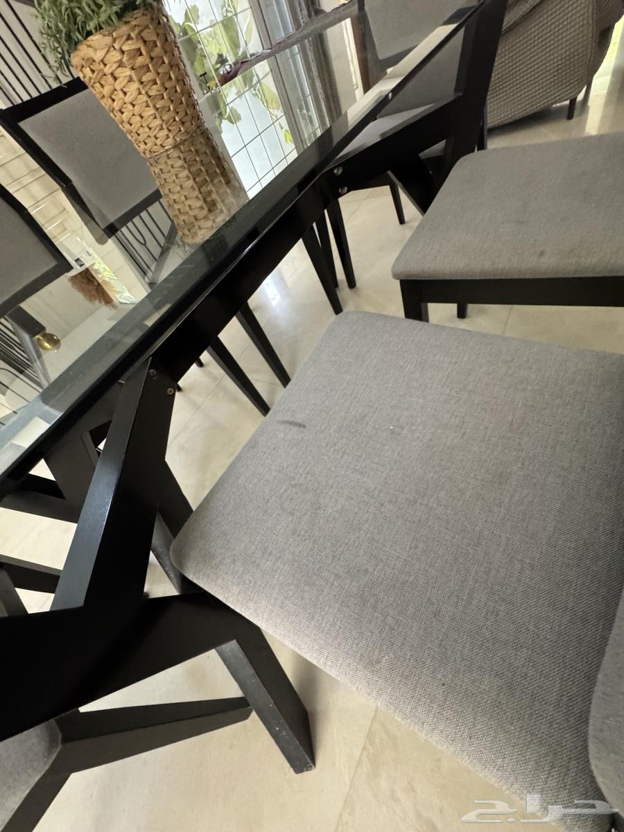 طاولة طعام للبيع64437666198402112