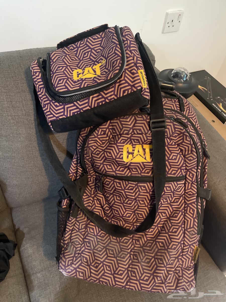 شنطة caterpillar مع اللنش بوكس 100 sar64437194100738110