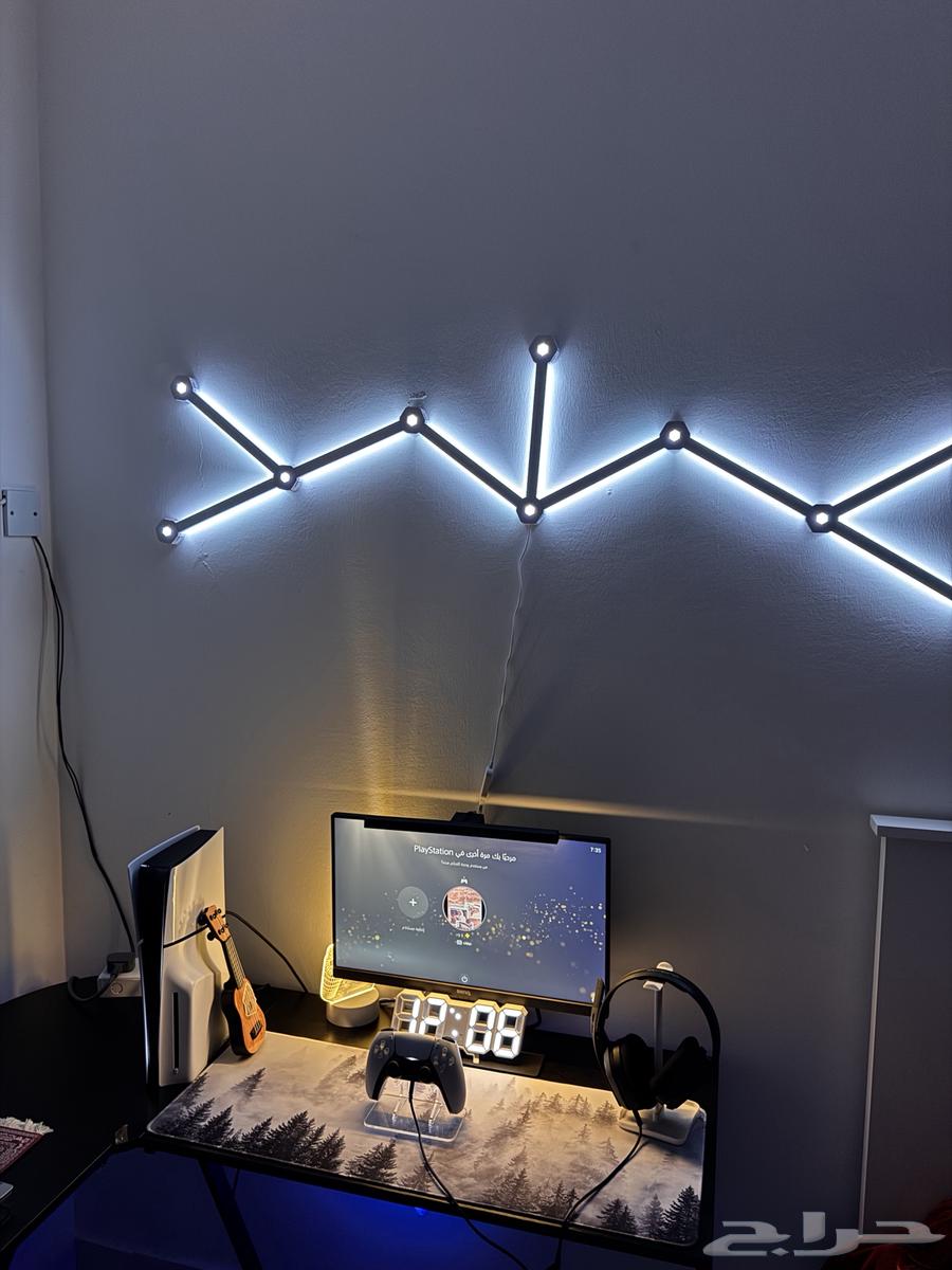 Complete setup for sale with Sony and screen64441117384449113