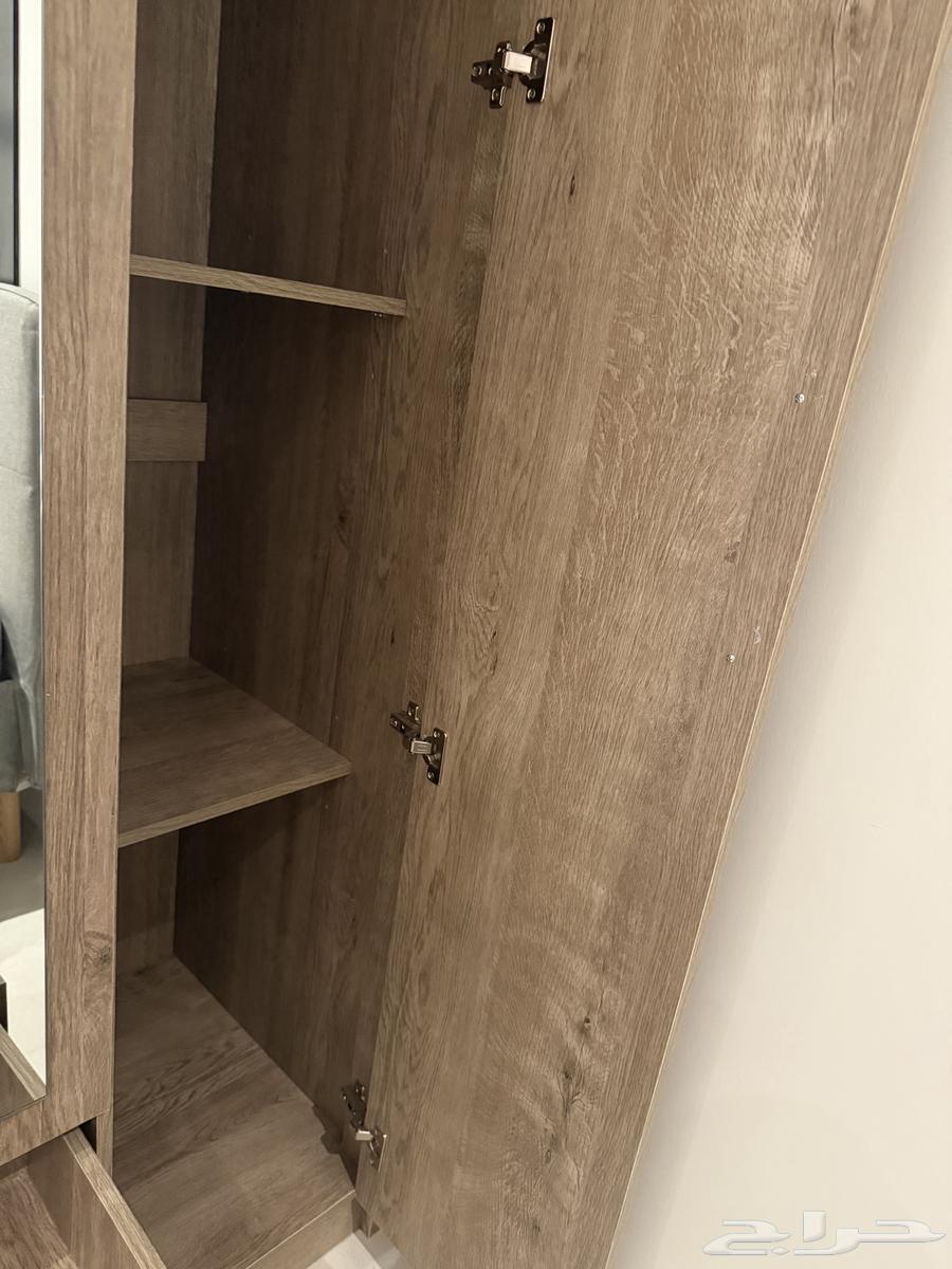 دولاب64437881377794111