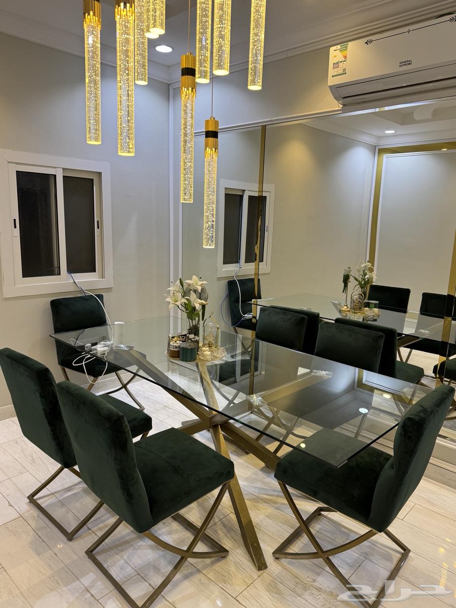 طاولة طعام للبيع64441377560450110