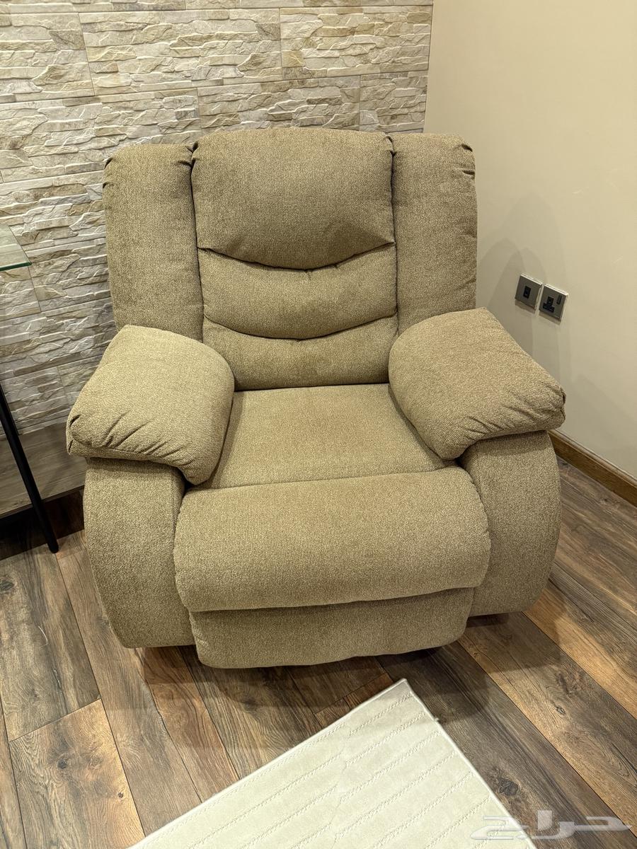 كنب استخدام اقل من 4 شهور..64439774869889113