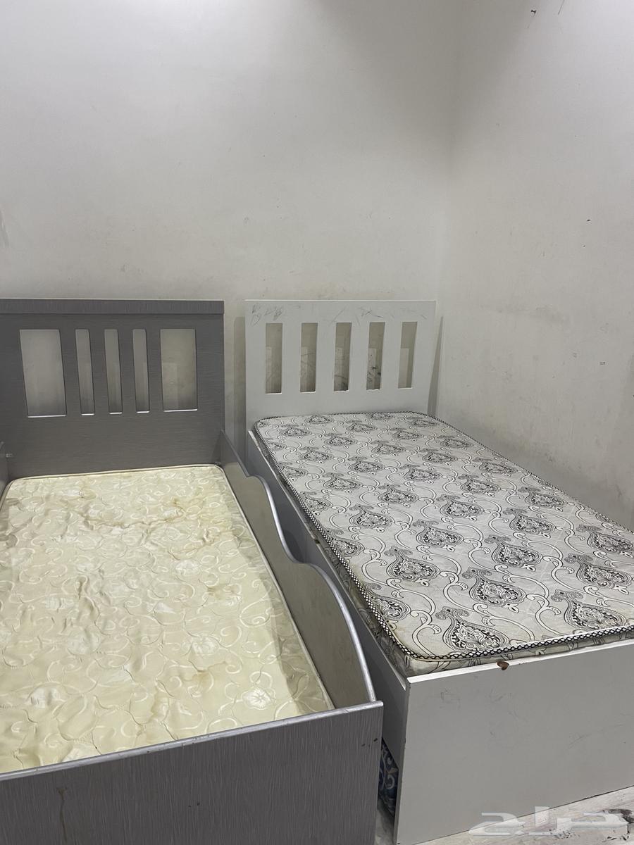 اربع سراير نفر نظيف جدا  سبب البيع النقل64437086142211113